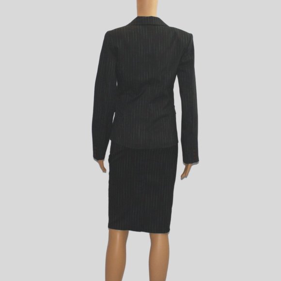 Women's Blazer and Skirt Set - Picture 3 of 3